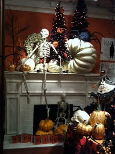 20 kool decorated halloween mantels style estate wwwyournestdesignblogspotcom