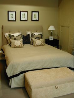 Camel coloured bedspread - bedroom display - Candlewick Camel coloured bedspread - bedroom display - Candlewick