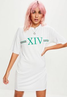 Kikita greek key print oversized t-shirt dress in white parties. Kikita greek key print oversized t-shirt dress in white parties.