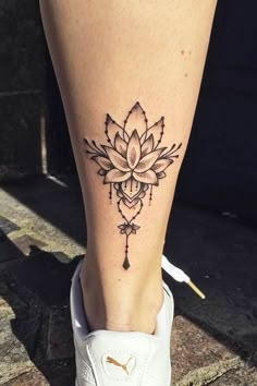 44 Best Lotus Flower Tattoo Ideas To Express Yourself #minimalist_tattoo_wrist Foot Tattoo, Tattoo Thigh, Tattoo Quotes