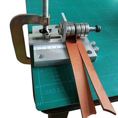 1 x Rotary 6-Hole Punch Hand Tool Press *NEW* Craft// Larp