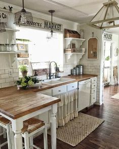 kitchen design off white cabinets offwhite farmhouse kitchen cabinets white cottage kitchens country designs we love kitchen design off white cabinets offwhite farmhouse kitchen cabinets white cottage kitchens country designs we love