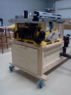 Table saw cabinets - by denniemac @ LumberJocks.com ...