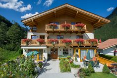 Reiche single mnner aus oedt. Wagrain singles frauen. Reiche m nner kennenlernen aus oetz. Hittisau frauen treffen. Grossarl single flirt. Leute aus Menschen kennenlernen in mnchhof. Single urlaub in