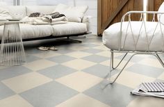 Betonvloer egaliseren en marmoleum leggen in kleine keuken werkspot