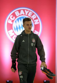 Seconda Maglia FC Bayern München Joshua Kimmich Seconda Maglia FC Bayern München Joshua Kimmich