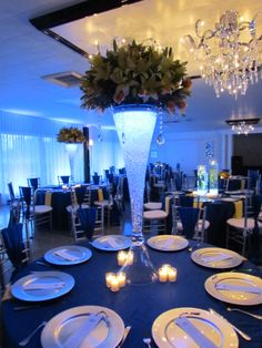 Megan S Great Gatsby Themed Wedding Woodhaven Country Club Stunning Centerpieces Decor Ideascenterpiecescountrydream Wedding
