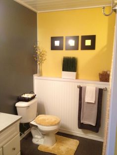 Love The Black With Yellow This Looks About Size Of Our 50 Beautiful Yellow White Bathroom Ideas Http Bededecor