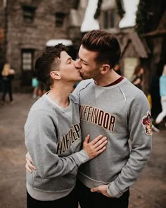 Gay mačka porno herci majú Gay Sex