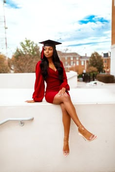 College Pictures, College Graduation Pictures Outfits, Graduation Shoot Ideas