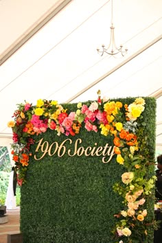 floral backdrop 16 fun photo backdrop ideas for your next party