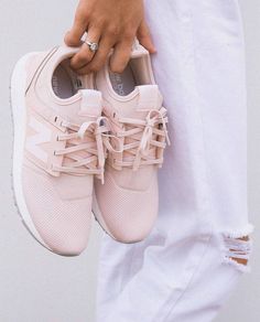 Die 73 besten Bilder zu Sneaker Damen 2018 Die Sneaker Die 73 besten Bilder zu Sneaker Damen 2018 Die Sneaker
