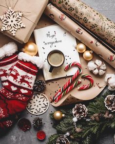 Iphone, Halloween, Natal, Christmas Aesthetic, Christmas Inspo, Christmas Pictures, Christmas Mood, Christmas Lights, Christmas Photography