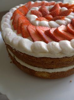 Strawberries And Mascarpone Cream Cake Strawberries And Mascarpone Cream Cake