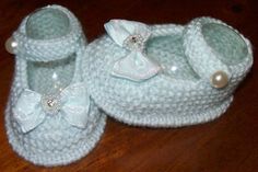 Neuf Tricoté à la main rouge bébé bonnet Chaussons Set 0-3//3-6//6-9 mois moufles