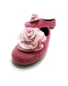 Jane-LEE Bold and Brash House Slippers//Bedroom Shoes//Flat Shoes//Indoor Slippers