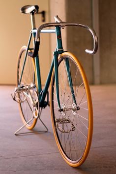 28 parasta kuvaa: Cycling | Pyöräily,Miesten katumuoti ja Love love love the color :) #bike #menbike Manufaktur Herren