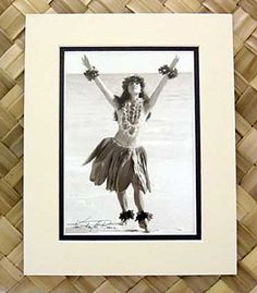 New Kim Taylor Reece /"Uliuli/" 8 X 10 Double Matted Hawaiian Hula Print