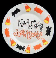 set of 2 9 inch hand painted ceramic happy owloween dessert plates omg i want halloween ideas pinterest hand painted ceramics painted ceramics - Halloween Plates Ceramic set of 2 9 inch hand painted ceramic happy owloween dessert plates omg i want halloween ideas pinterest hand painted ceramics painted ceramics - Halloween Plates Ceramic