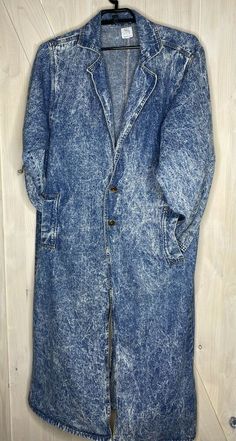 Acid Wash Denim Floral Print Long Jacket with Pockets XXL 1X 80s to 90s vintage oversize button up top 46 bust Blue Long Sleeve Shirt