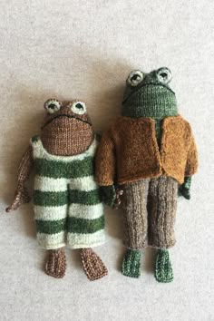 Knitting Projects, Crochet Projects, Sewing Projects, Knitting Ideas, Knitting & Crochet, Hand Knitting, Crochet Frog, Handmade Knitting, Handmade Toys