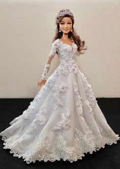 900+ melhor ideia de roupas para Barbie  roupas para barbie, vestido barbie,  roupas para bonecas