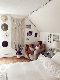 @GabyJames🍁 Boho Dorm Room, Dorm Room Decor, Room Ideas, Bedroom Goals, Roomspiration, Dorm Room