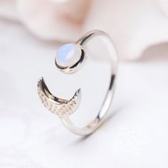 Sterling Silver Rhodium-plated Medium Artisan Block Initial B Charm