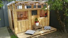 26 Besten Bilder Von Spielhaus Holz In 2018 Kinderhaus Spielhaus Für Den Garten Selber Bauen Diy Anleitung