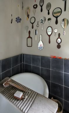 20 Vintage Hand Mirror And Brush Ideas Mirrors 20 Vintage Hand Mirror And Brush Ideas, How To Hang Vintage Hand Mirrors