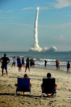 73 Best Memories Of Cape Canaveral And Cocoa Beach Images On Cocoa Beach Canaveral Pier North Of The Watch Launch From