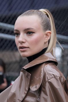 Hot ticket: guests arrive for the BOSS show in New York, where the new Fall/Winter 2019 collection was revealed for the first time #BOSScurated#BOSSFashionShow