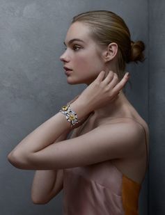 Terres d’Or bracelet from the Les Mondes de Chaumet High Jewellery collection titled Trésors d'Afrique.