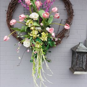 Plant Place & Flower Basket / Buffalo Wedding Florist