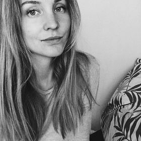 Willa holland from arrow nakes spread legs Per westlund exposed guy from facebook nasty snack