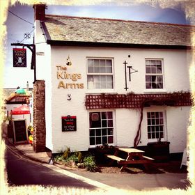 THE KINGS ARMS GEORGEHAM & STREAMWAYS