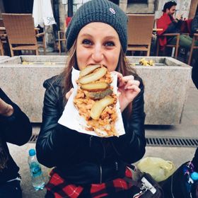 A Bite of Culture || Travel Blog