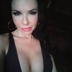 Veronica Avluv & Bill Bailey in Naughty Office