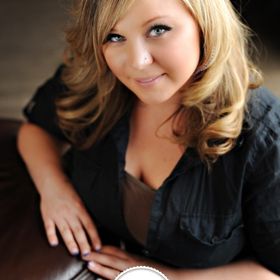 Emily Satnik Makeup Artist