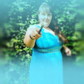 A Cat Like Curiosity - Artist, creativity coach & curious soul Sarah Leonard