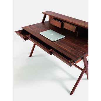 verstecktes home office aus massivem nussbaum cubus sekretär navarra desk guapo desk cb2 verstecktes home office aus massivem nussbaum cubus sekretär navarra desk guapo desk cb2