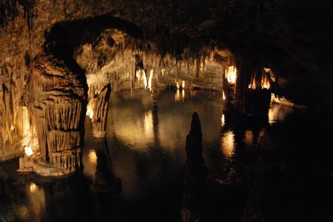 Coves Del Drach Mallorca14270797 Jpg 1024 685 Cove Mallorca Places