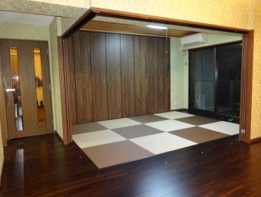 After 和室は間仕切り壁を撤去し L型の引戸を取付 床は畳の厚み分の段差を解消し リビングとフラットに リビング 和室 仕切り 和室 畳 After 和室は間仕切り壁を撤去し L型の引戸を取付 床は畳の厚み分の段差を解消し リビングとフラットに リビング 和室 仕切り 和室 畳