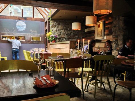 The Quays Restaurant, Galway: See 728 unbiased reviews of The Quays Restaurant, rated 3.5 of 5 on Tripadvisor and ranked #157 of 447 restaurants in Galway. Eat and go upstairs to listen to the live music. Date of visit: December 2019. THE QUAYS RESTAURANT, Galway - Menu - TripAdvisor