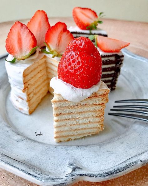 𝕤𝕒𝕔𝕙𝕚 그리고 이사치 On Instagram 黒柳徹子ケーキ 昨日のアサカシ ケーキというカテゴリーか と思うけど 徹子さんが言っているからね オレオクリスピーバージョン美味し Sweets Strawberry Fruits 𝕤𝕒𝕔𝕙𝕚 그리고 이사치 On Instagram 黒柳徹子ケーキ 昨日のアサカシ ケーキというカテゴリーか と思うけど 徹子さんが言っているからね オレオクリスピーバージョン美味し Sweets Strawberry Fruits