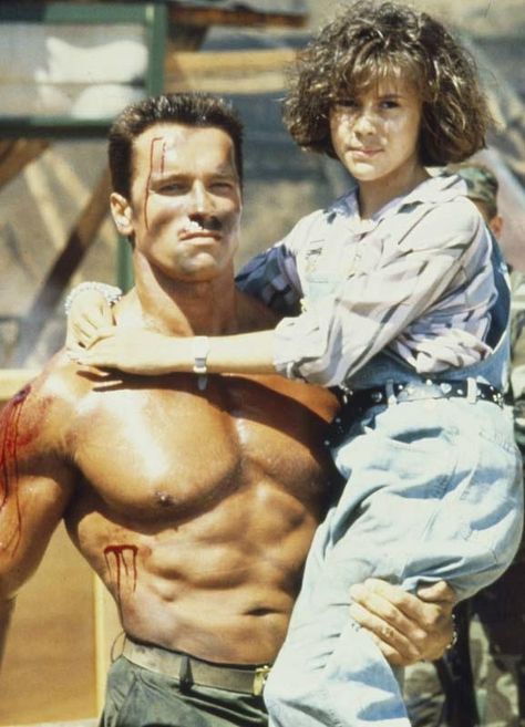 Commando Arnold Schwarzenegger And Alyssa Milano 01 Afiche