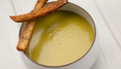 Receta De Crema De Verduras Con Picatostes Karlos Arguiñano Receta Crema De Verduras Crema De Verduras Pencas De Acelga