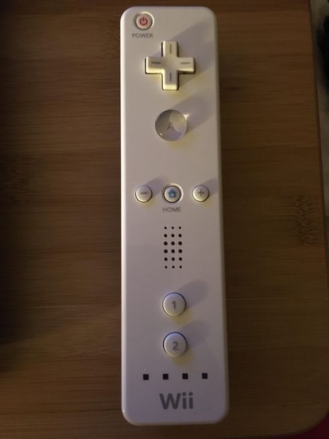 How to Use Your Wii Remote On Your PC as a Game Controller and More Game Controllers, Nintendo Wii Controller, Nintendo 3ds, Kingdom Hearts Ps4, Video Game Room Decor, Best Pc Games, Wii Remote, Pc Games Download, Amazon Devices