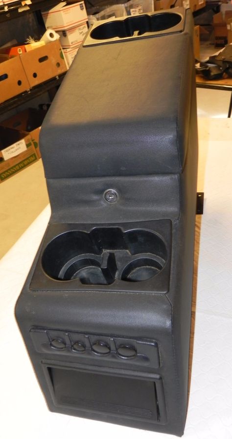 Rampage Deluxe Locking Center Console 76-95 Jeep CJ-7 /& Wrangler YJ 31615 Black
