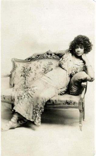 Ada INFINITE PHOTOGRAPHS Photo Overton Walker,1880-1914,Queen of The Cakewalk,Vaudeville Performer Aida